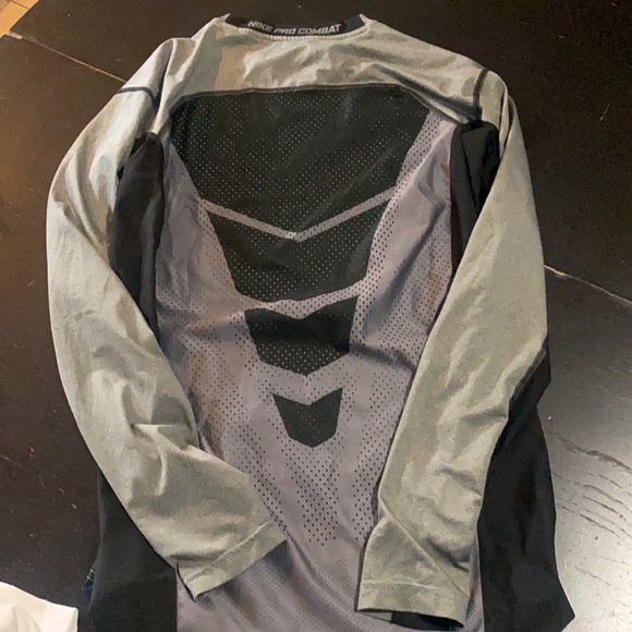 Size med - Picture 2 of 3